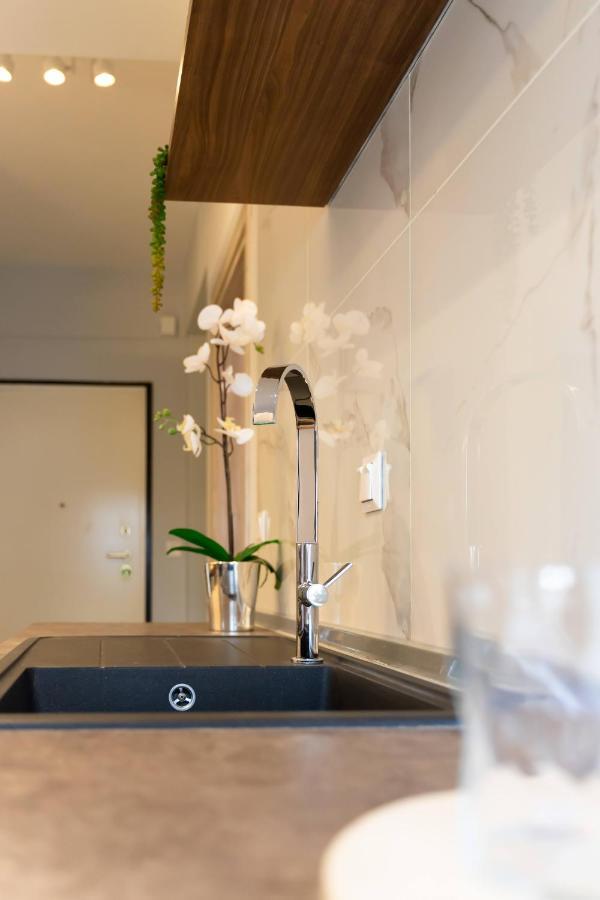 Cozy Modern Apartment Inside The City Center Thessaloníki Exteriör bild